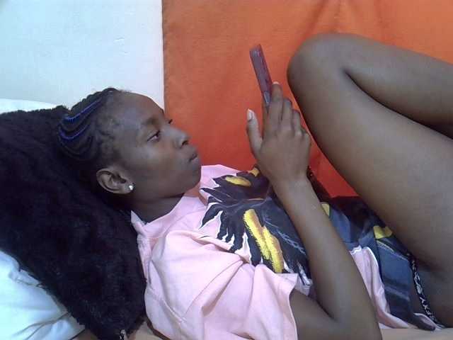  Sexythiny chat room