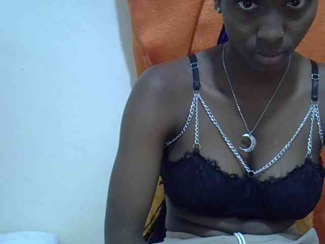 Sexythiny webcam