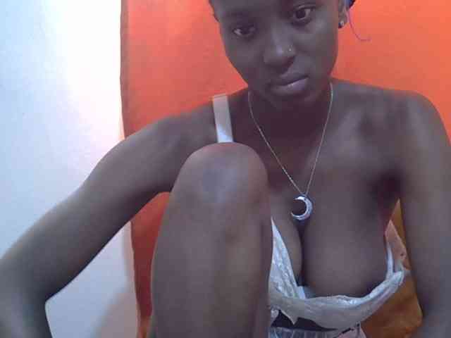 Sexythiny webcam