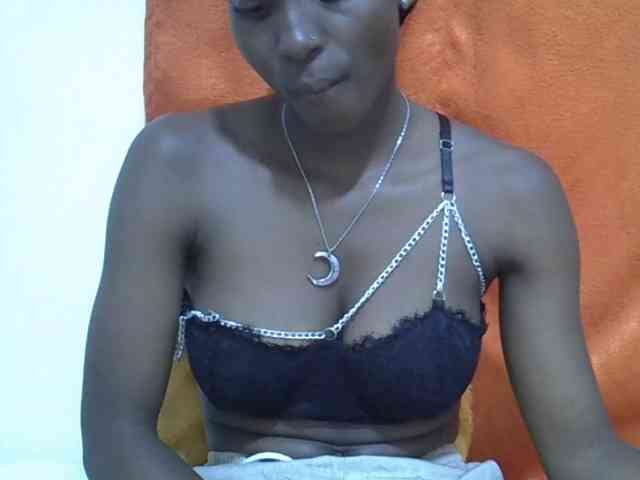 Sexythiny webcam