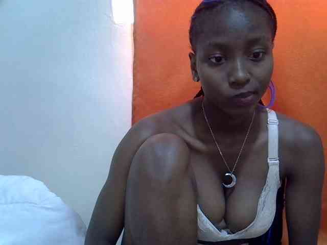 Sexythiny webcam