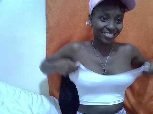 Sexythiny webcam