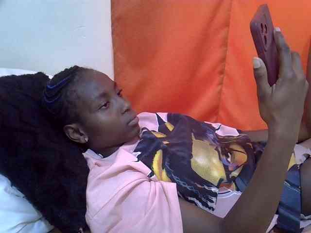 Sexythiny webcam