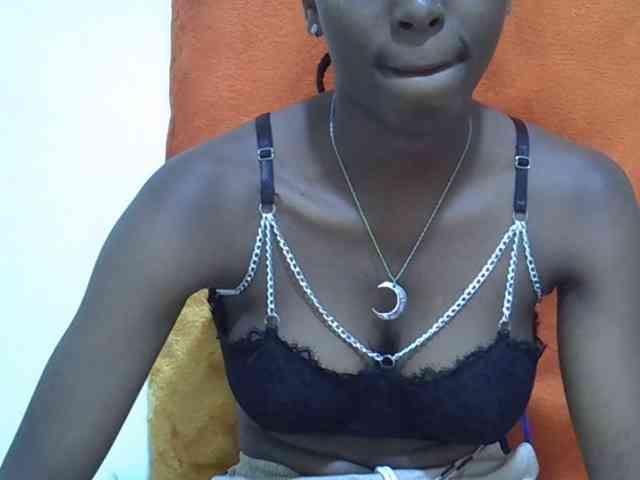 Sexythiny webcam