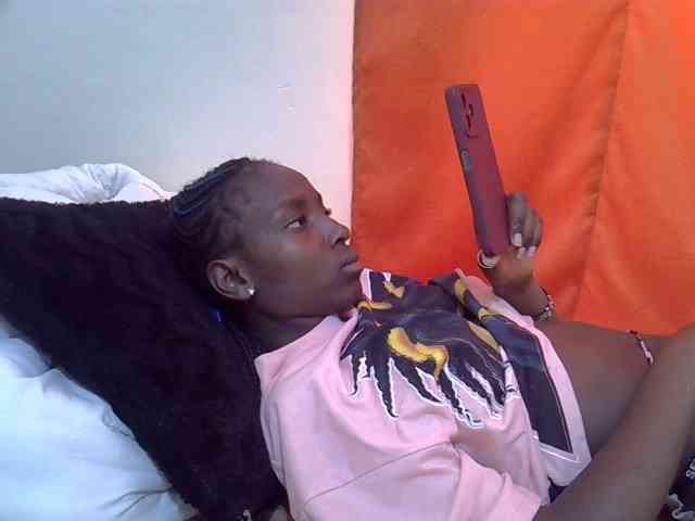 Sexythiny webcam