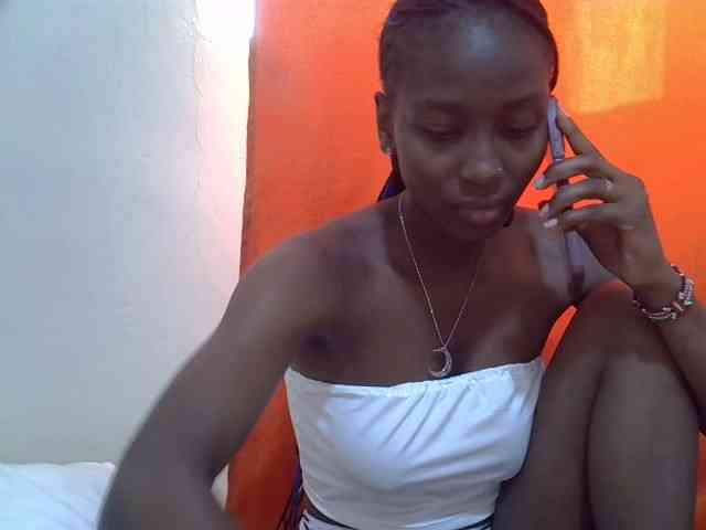 Sexythiny webcam