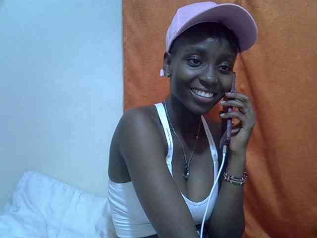 Sexythiny webcam