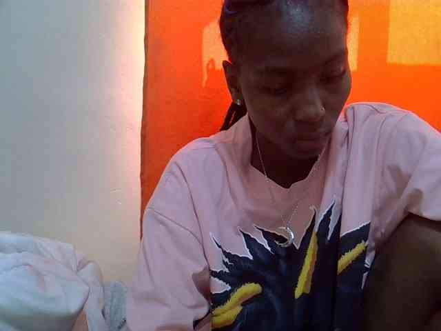 Sexythiny webcam