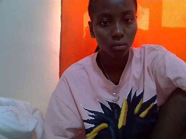 Sexythiny webcam