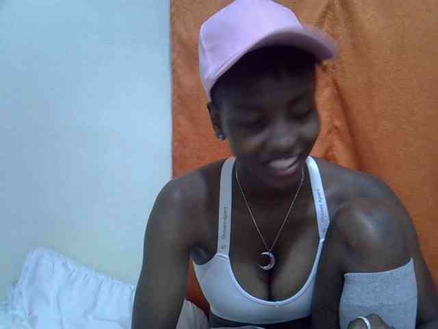 Sexythiny webcam