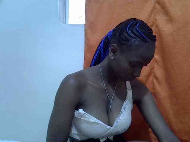 Sexythiny webcam