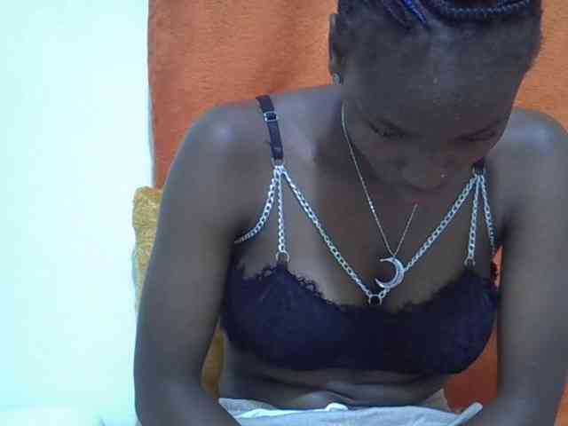 Sexythiny webcam