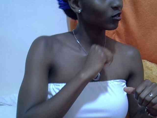 Sexythiny webcam