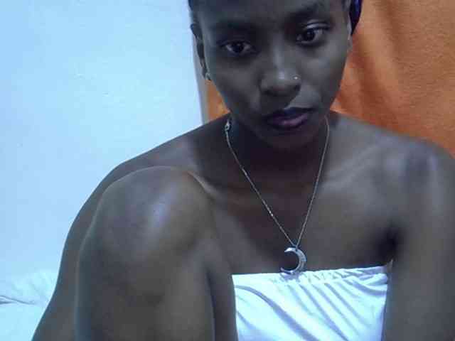 Sexythiny webcam