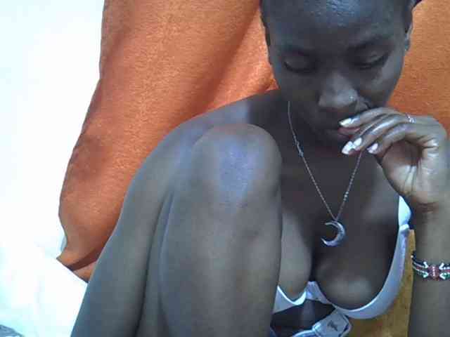 Sexythiny webcam