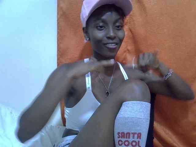 Sexythiny webcam