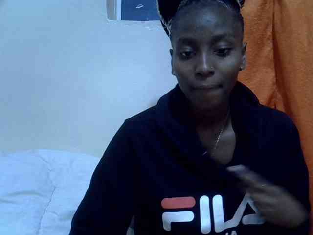 Sexythiny webcam