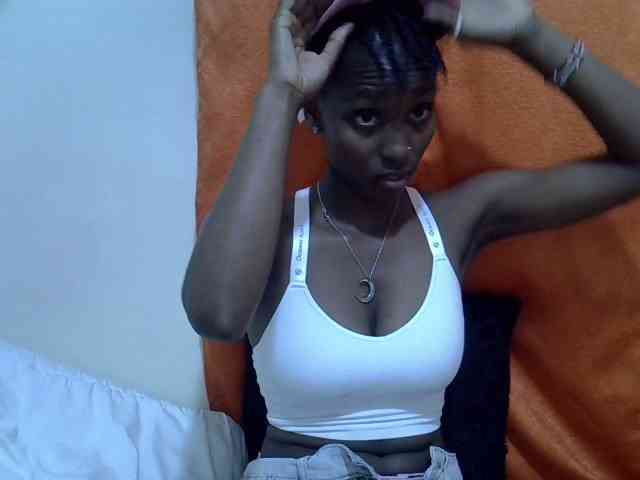 Sexythiny webcam