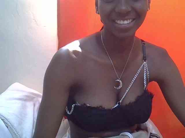 Sexythiny webcam