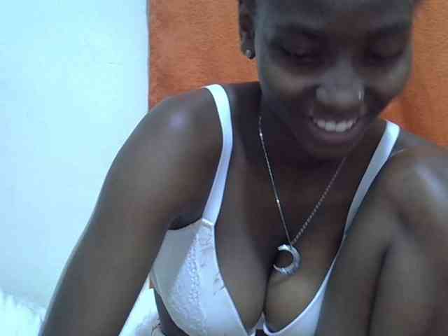 Sexythiny webcam