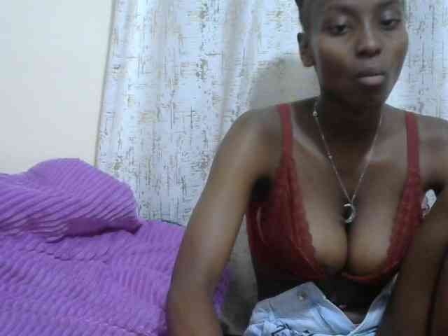 Sexythiny webcam