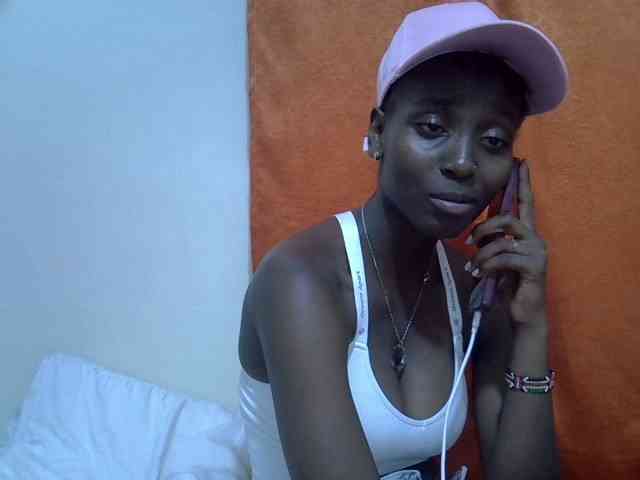 Sexythiny webcam