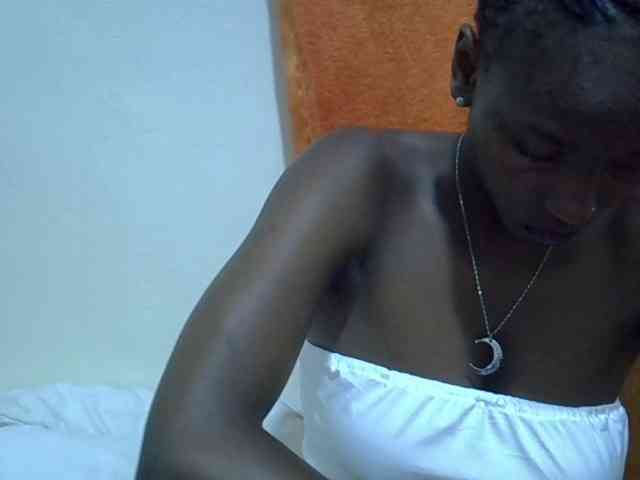 Sexythiny webcam