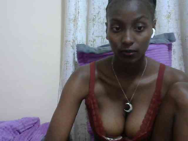 Sexythiny webcam
