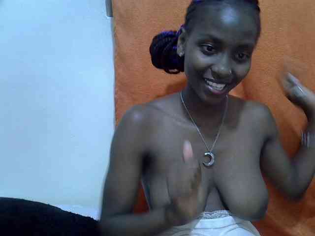 Sexythiny webcam