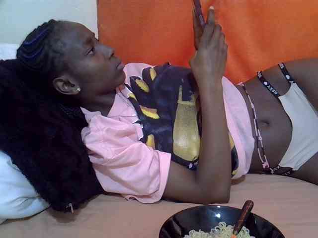 Sexythiny webcam