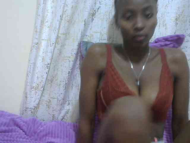 Sexythiny webcam
