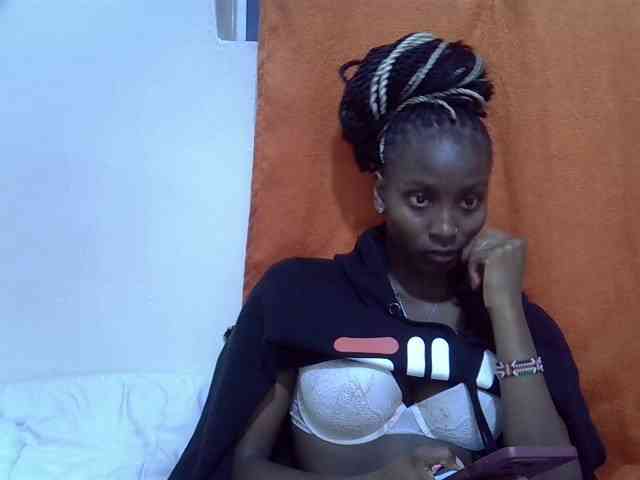 Sexythiny webcam