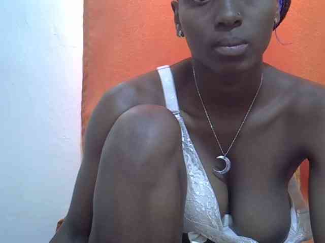 Sexythiny webcam