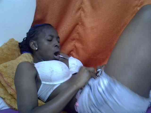 Sexythiny webcam