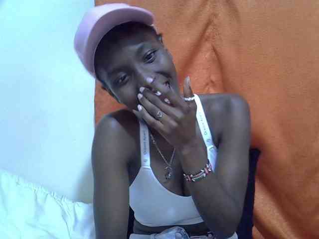 Sexythiny webcam