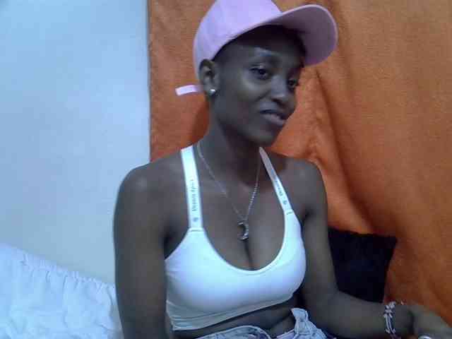 Sexythiny webcam