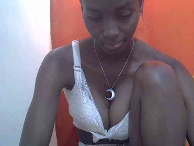 Sexythiny webcam