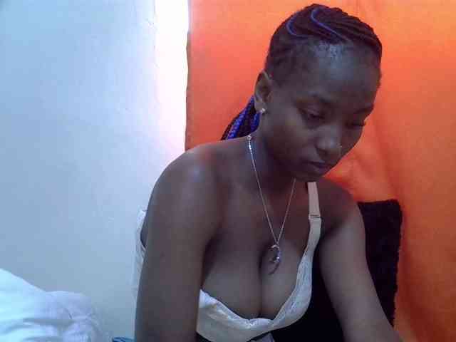 Sexythiny webcam