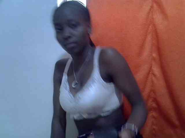 Sexythiny webcam