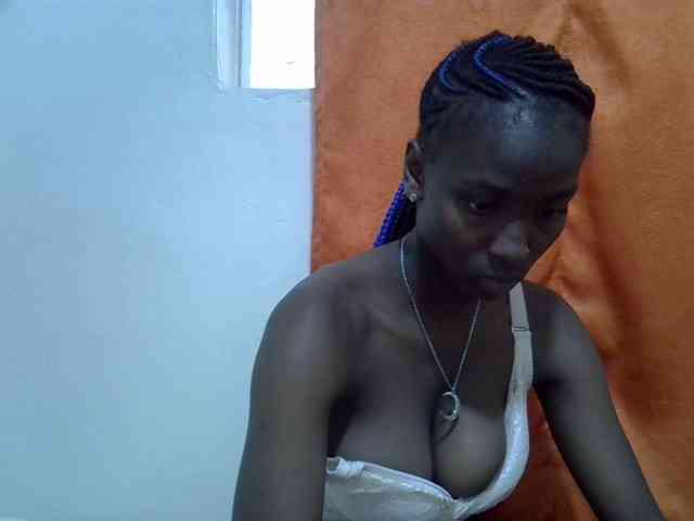 Sexythiny webcam