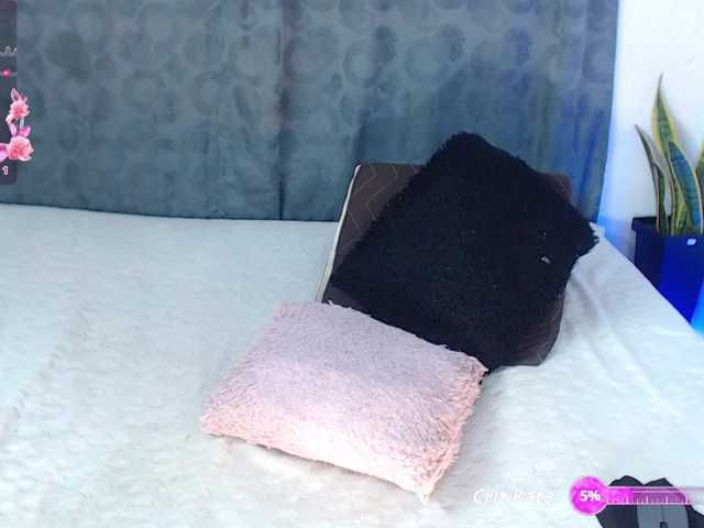 rouxe-lee Live Cam on BongaCams