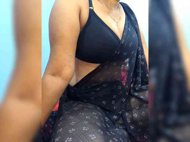 Nikitha_india webcam