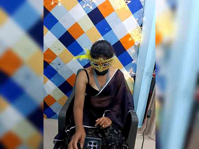 Nikitha_india webcam