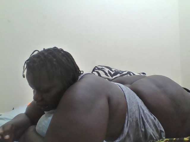 Bigdarkass's BongaCams show and profile