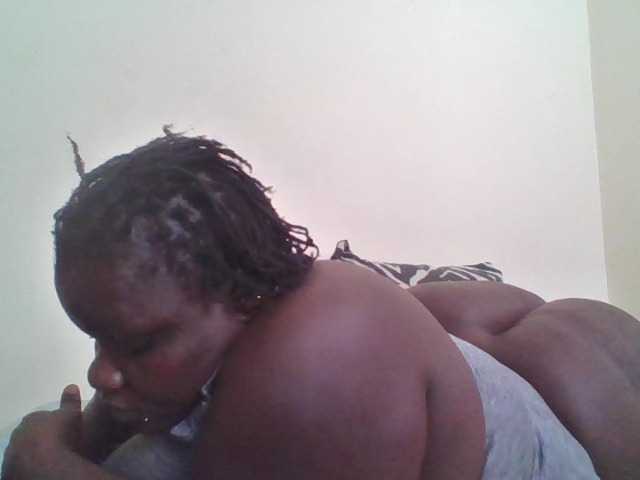 Bigdarkass webcam bongacams model stream image