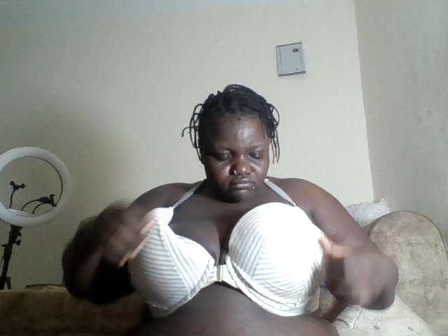 Bigdarkass's BongaCams show and profile