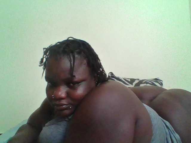 Bigdarkass webcam bongacams model stream image