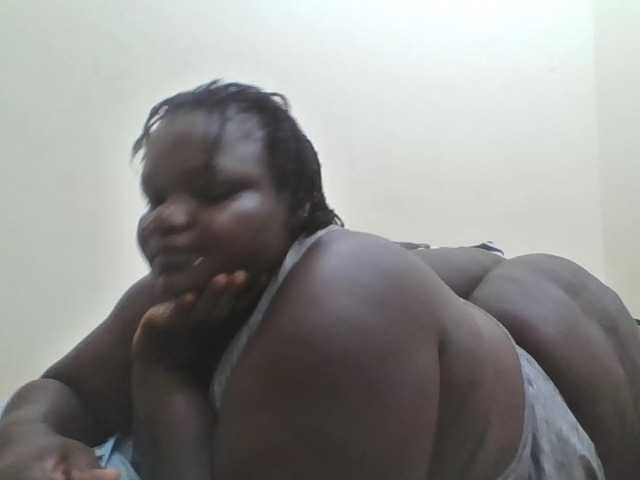 Bigdarkass webcam bongacams model stream image