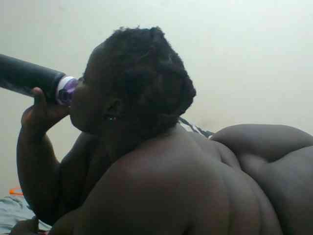 Bigdarkass webcam