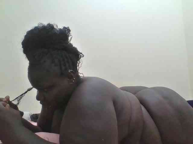 Bigdarkass webcam